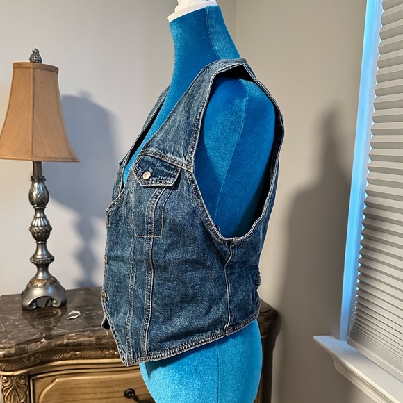 American Eagle vest - Picture 4 of 4